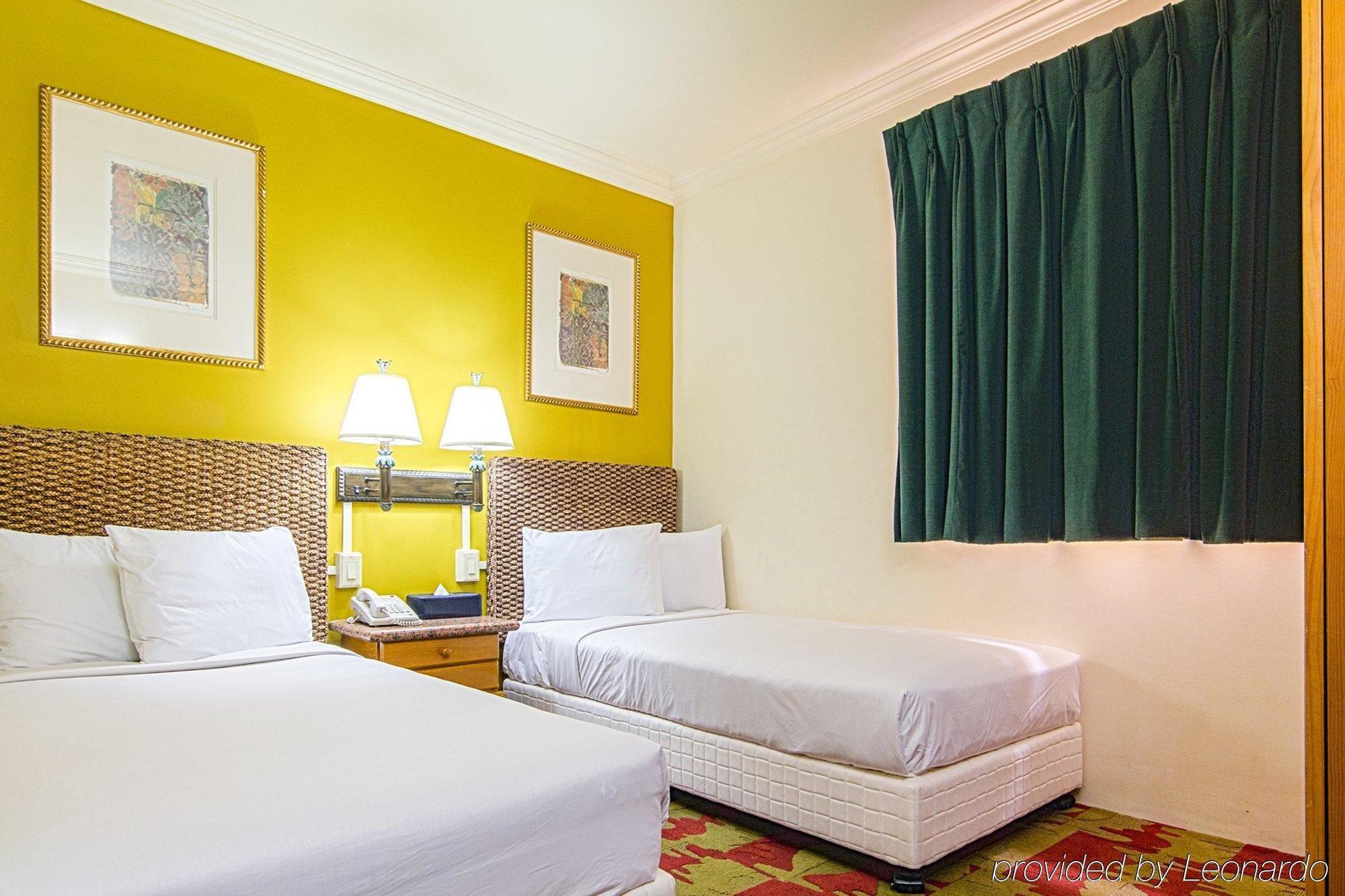 Wyndham Garden Guam Hotel Tamuning Exterior photo