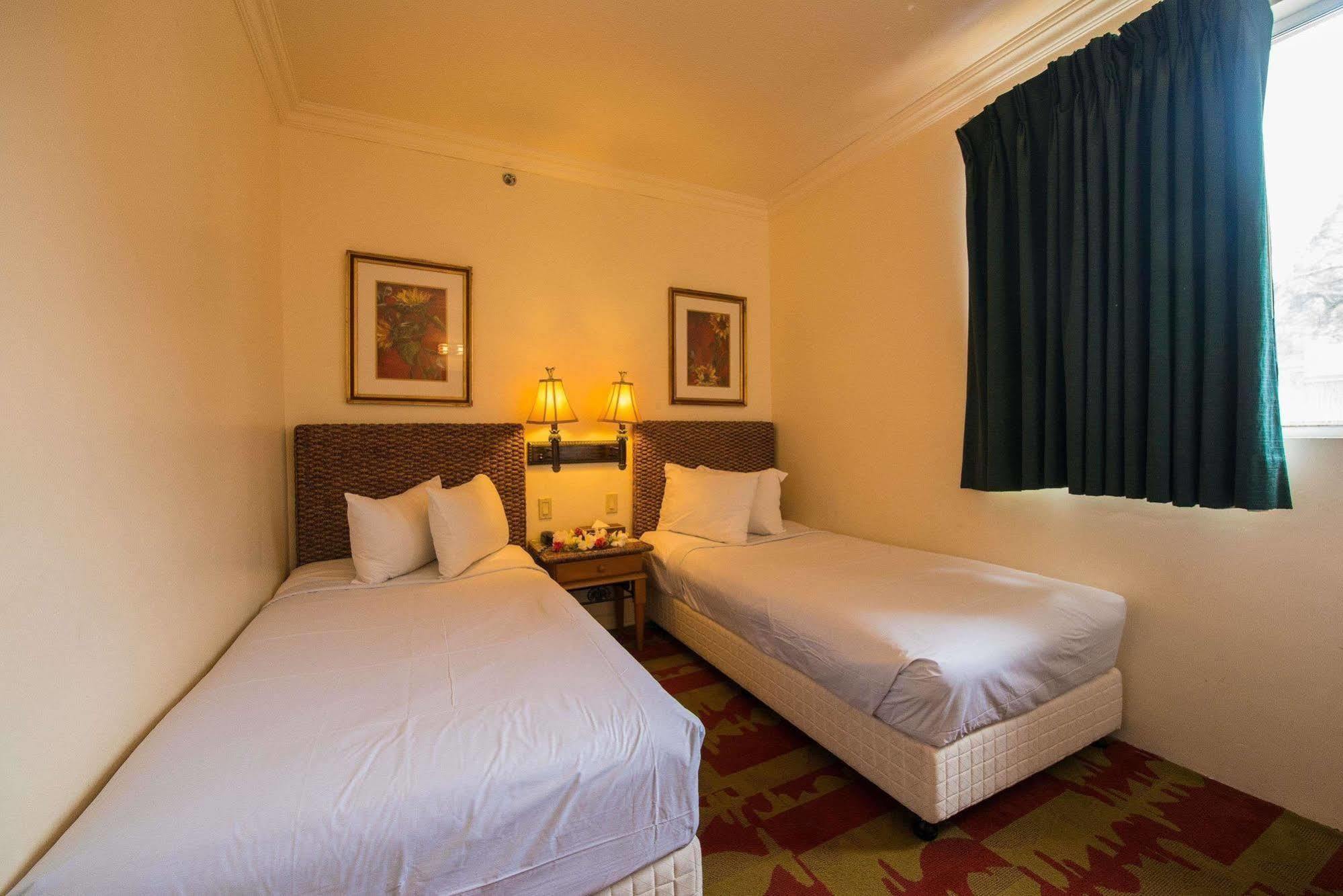 Wyndham Garden Guam Hotel Tamuning Exterior photo